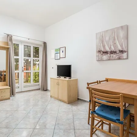 Gea Apartment *