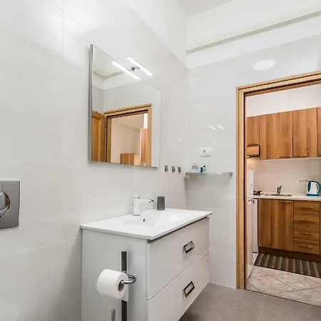 Gea Apartment *